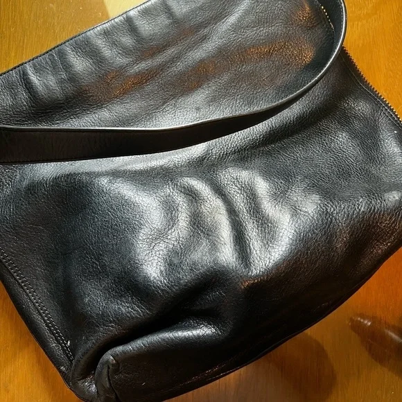 Black Fossil leather shoulder satchel bag. Soft leather. - Picture 2 of 10